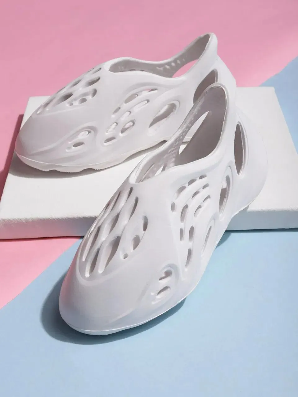 Lotus Venue Yeezy Eva Casuals