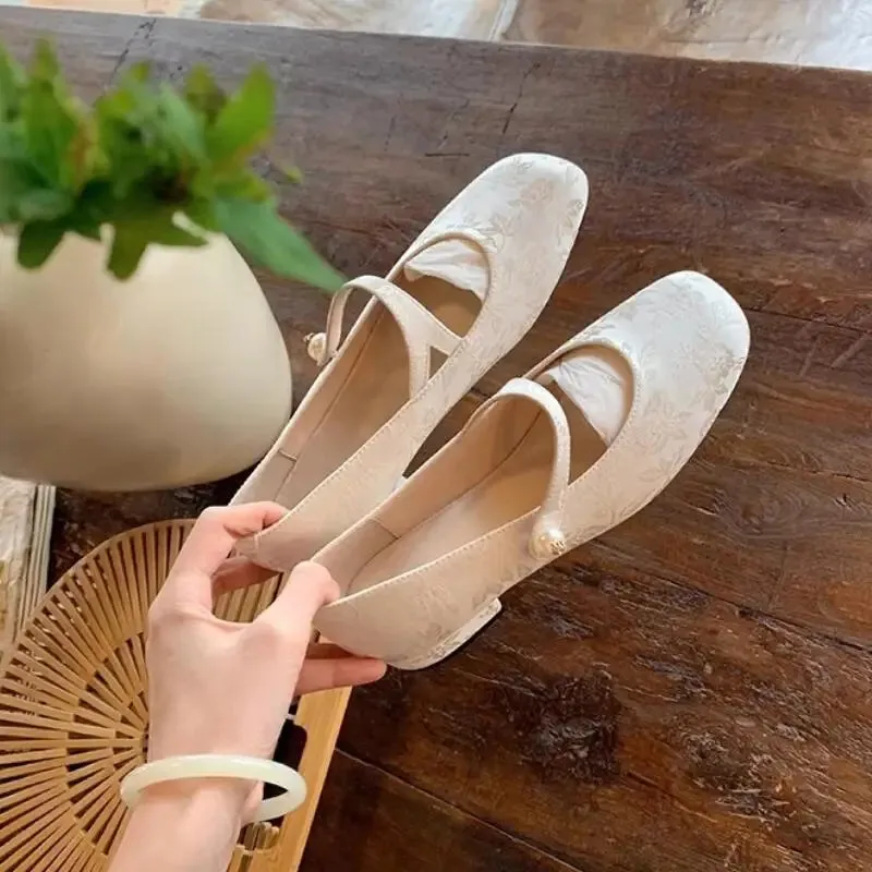 TAVIMART  -  Autumn Women Low Heel Mary Jane Shoes Loafers Fashion Jacquard Ladies Elegant Shoes Chinese Retro Dress Female Ballerinas