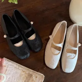 TAVIMART  -  Autumn Women Low Heel Mary Jane Shoes Loafers Fashion Jacquard Ladies Elegant Shoes Chinese Retro Dress Female Ballerinas