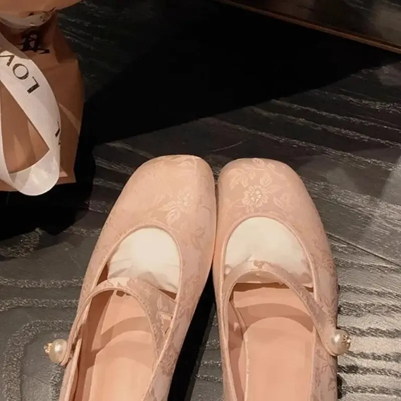 TAVIMART  -  Autumn Women Low Heel Mary Jane Shoes Loafers Fashion Jacquard Ladies Elegant Shoes Chinese Retro Dress Female Ballerinas