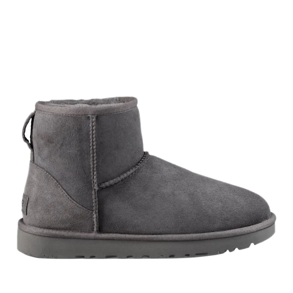 Ugg Australia Womens Classic Mini II Boots in Grey